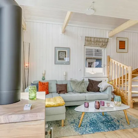 2 Bedroom Gorgeous In Hébergement de vacances Zerpenschleuse