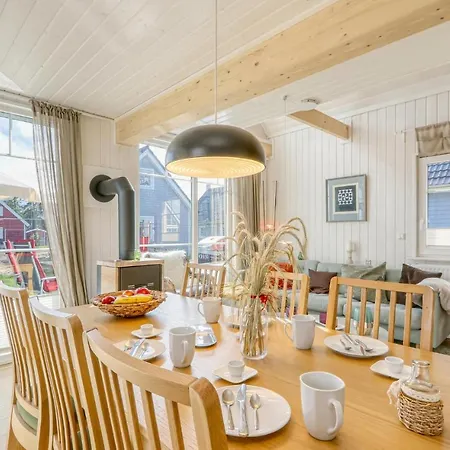 2 Bedroom Gorgeous In *